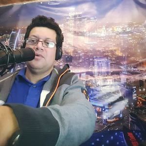 Meet your Posher, Carlos